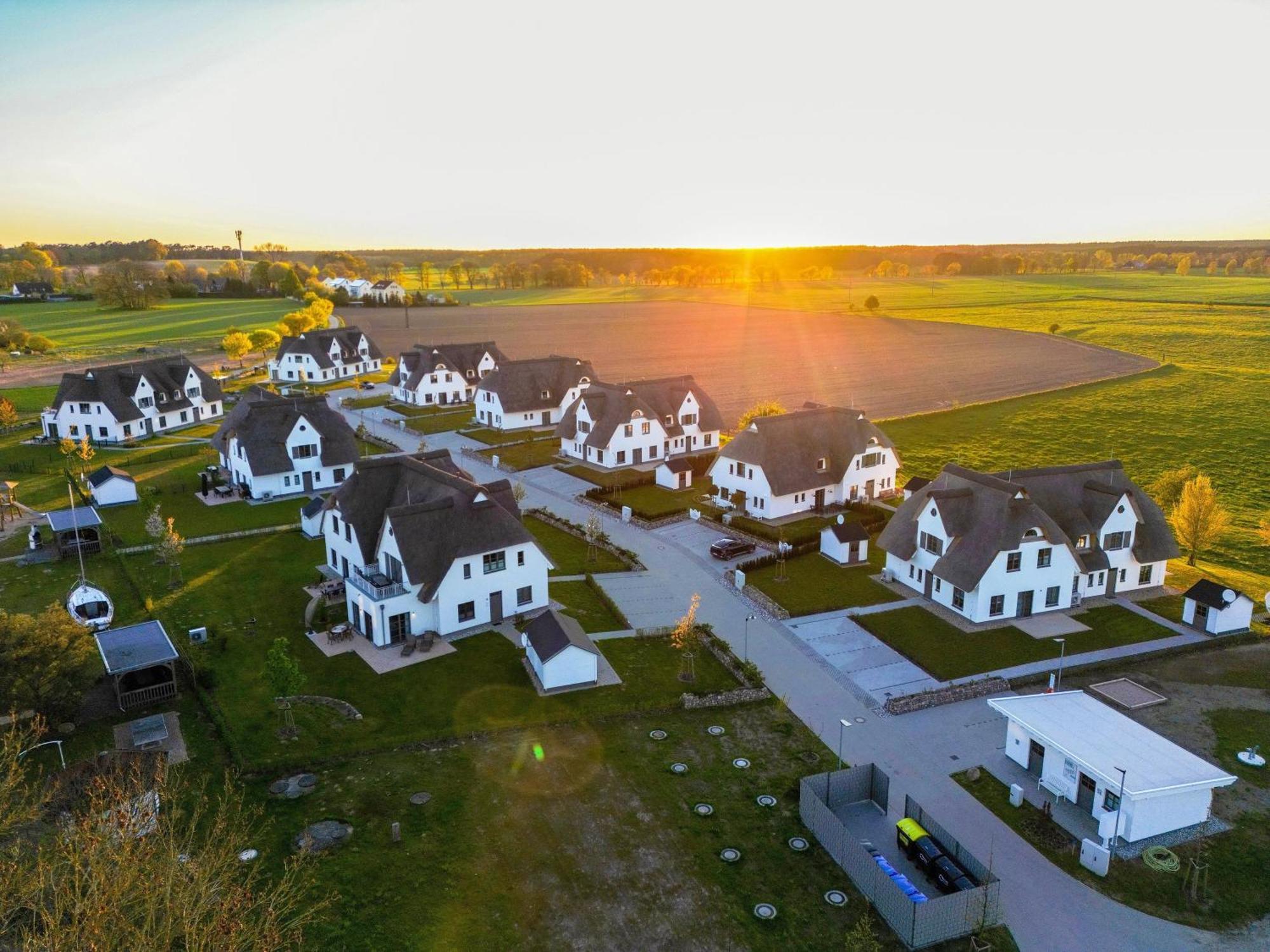 Vila Inseldomizil Stolpe - Urlaub Unter Reet Auf Usedom Stolpe auf Usedom Exteriér fotografie