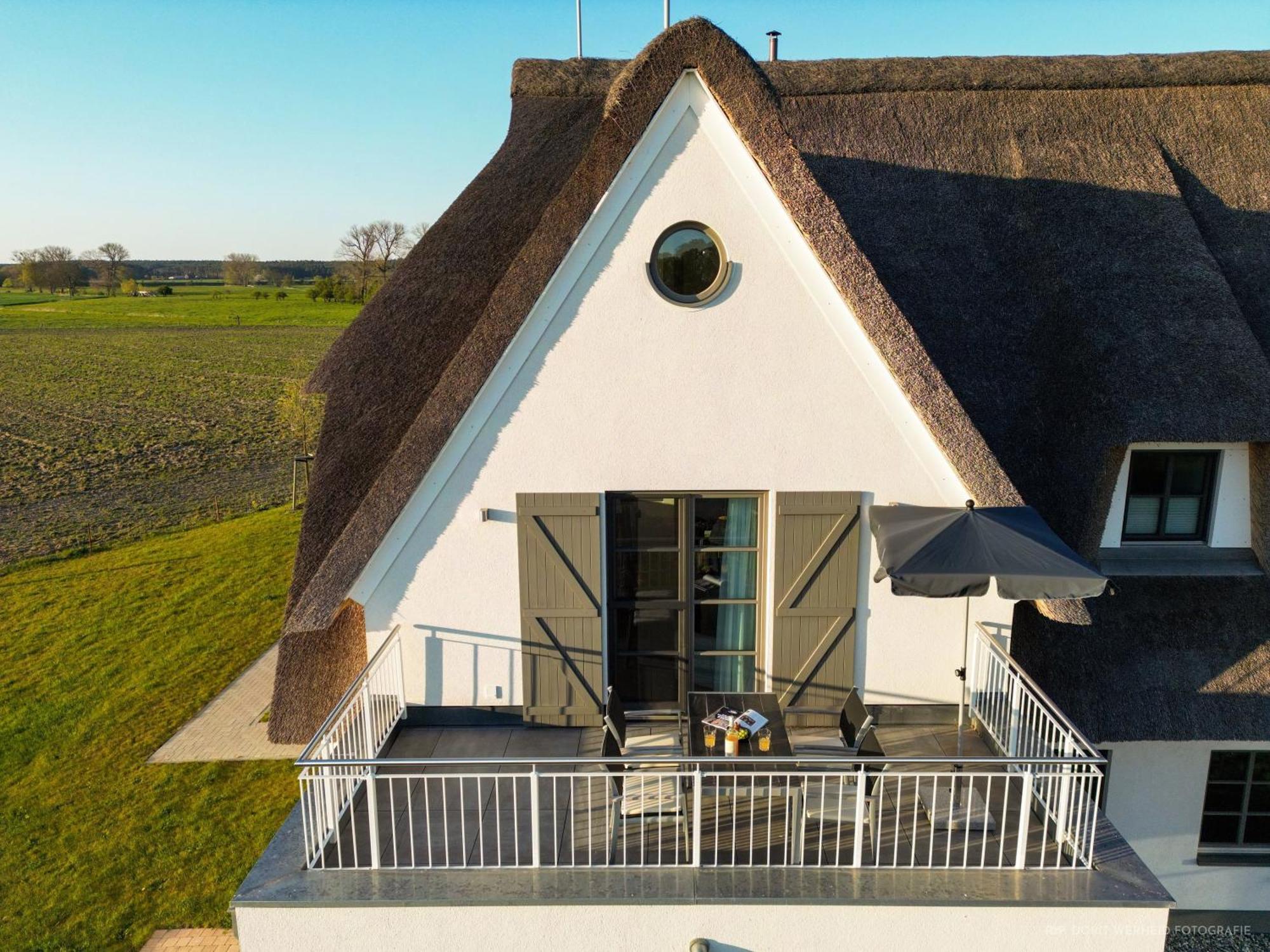 Vila Inseldomizil Stolpe - Urlaub Unter Reet Auf Usedom Stolpe auf Usedom Exteriér fotografie